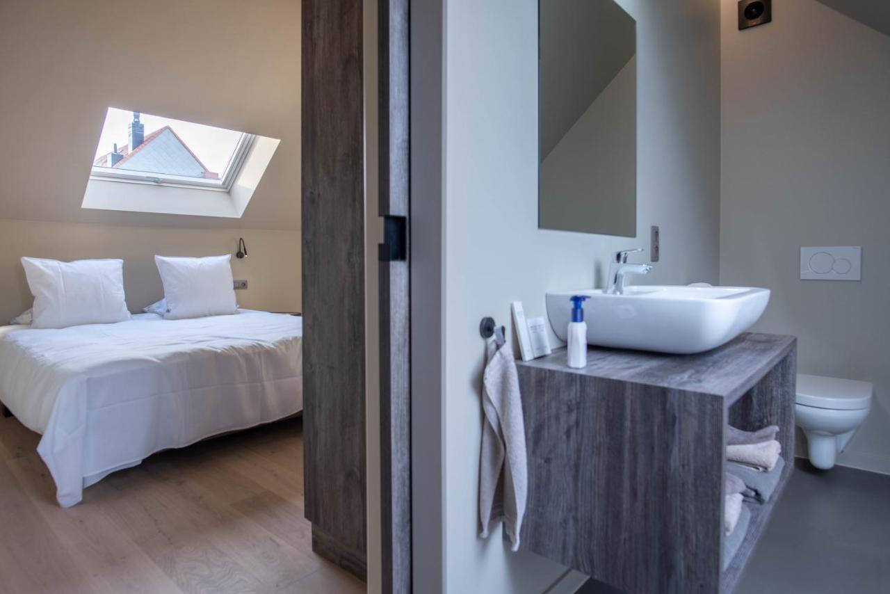 'T Ponton Bed and Breakfast Nieuwpoort Eksteriør billede