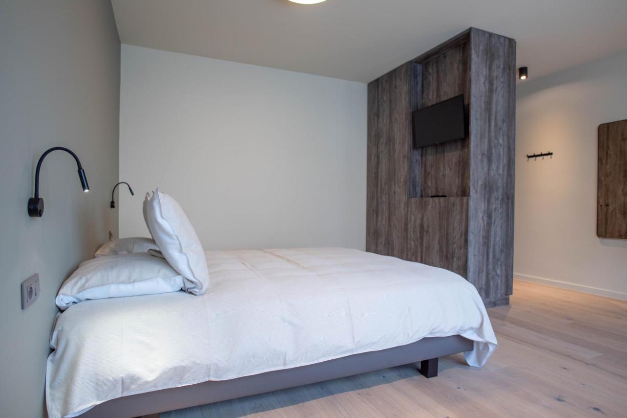 'T Ponton Bed and Breakfast Nieuwpoort Eksteriør billede